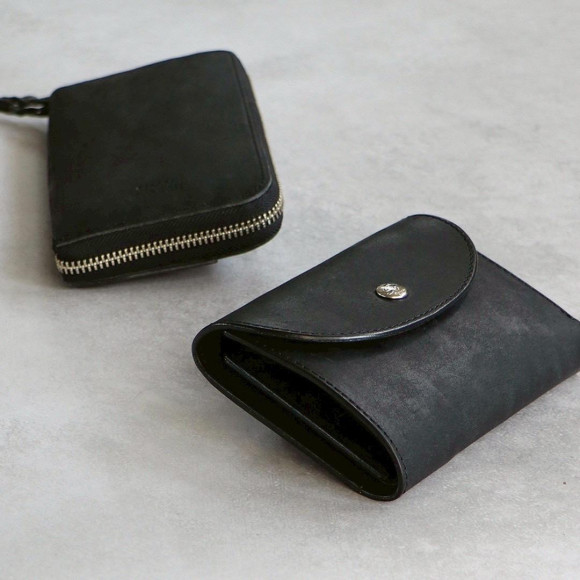 人気アイテムに新カラー「ブラック」登場！