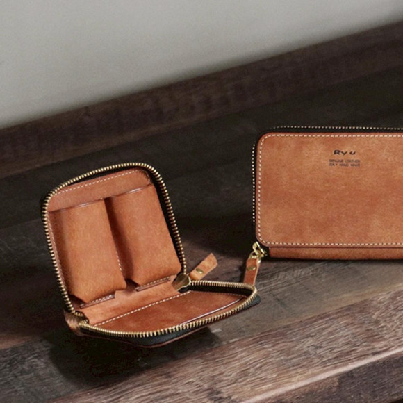 コンパクトなのに高機能。複数収納スマートキーケースをご紹介！!