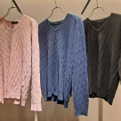 一枚でもサマになるニット