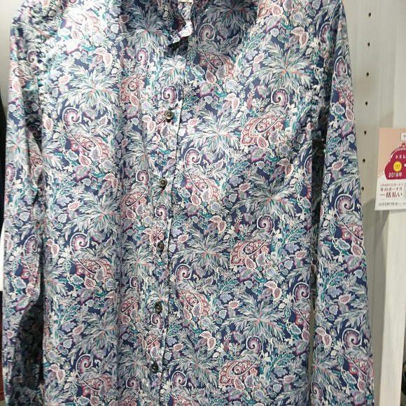 至高の柄シャツ