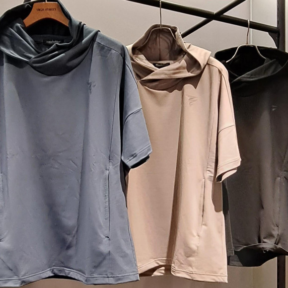 パーカー好きなみんな、集合～！！