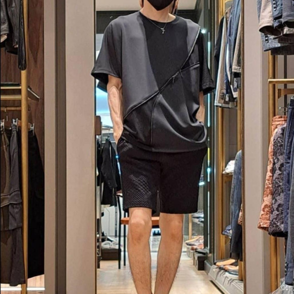 夏真っ盛りにモノトーンコーデ