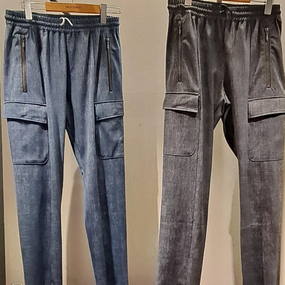 楽々穿けてオシャレなパンツ