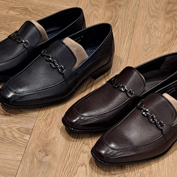 秋を感じるハイセンスな靴