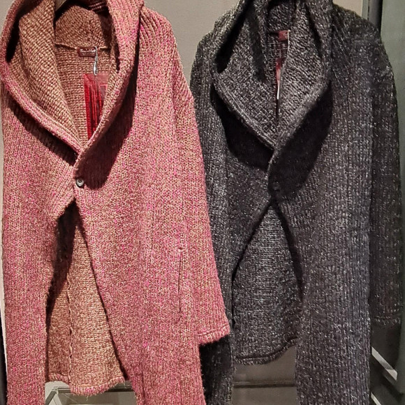 今年の冬はニットもロング丈！