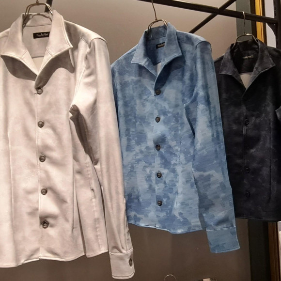 シャツアウターも勢揃い！！