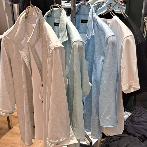 New 7-minute sleeve shirt