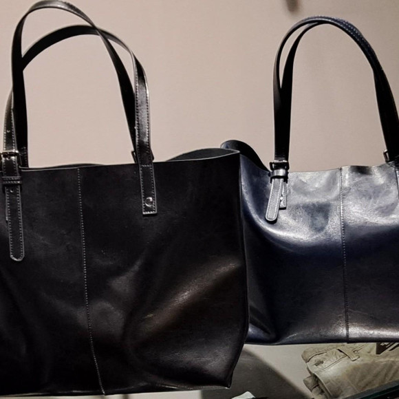 大人気のトートバッグが再入荷！！