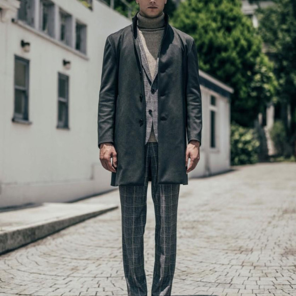 メンズアウターはシンプルが一番