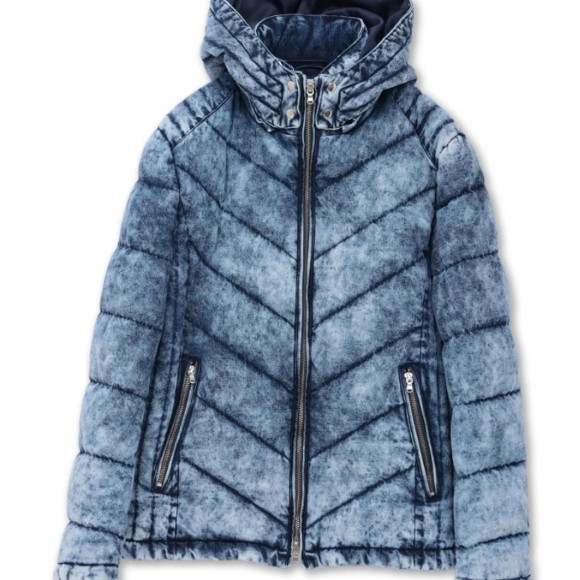 COMING　SOON　！！