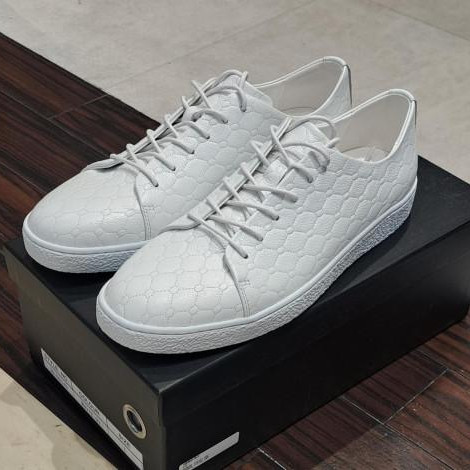 All-mighty white leather sneakers