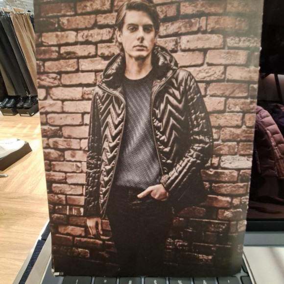 保温性ナンバー１のレザーダウン