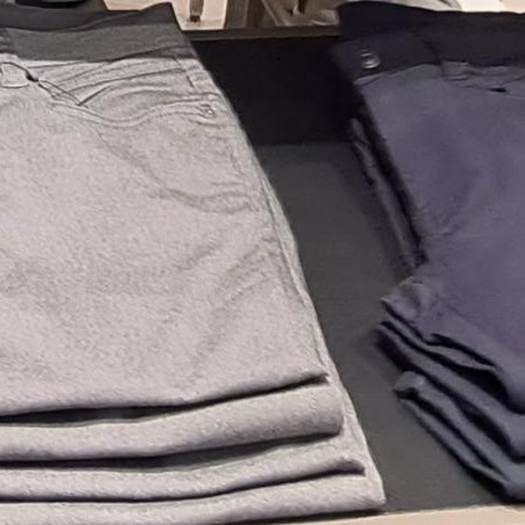 シンプルきれいなパンツ