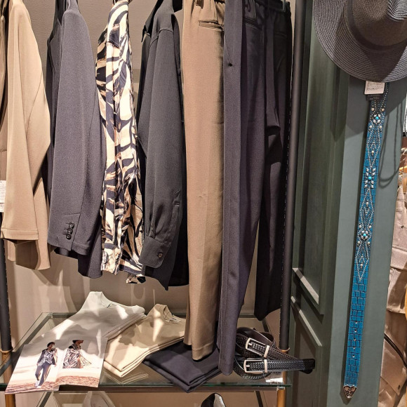 シンプルウェアと柄物と