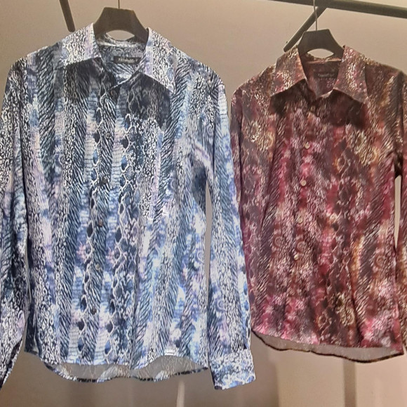 柄シャツといえばトルネードマート