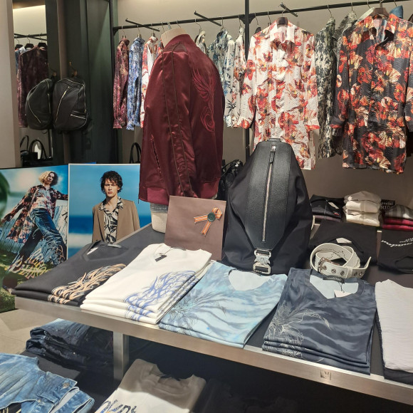 ロック&トロピカル