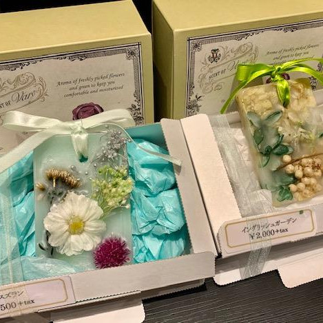 【WAX　BAR】