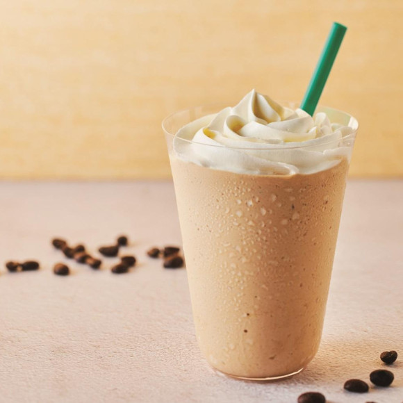 エスプレッソシェイク　ﾎｲｯﾌﾟｸﾘｰﾑ　ﾄｯﾋﾟﾝｸﾞ　(FROZEN）