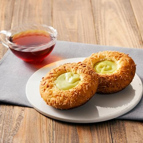 7月17日新発売‼　ブリオッシュ　シャインマスカット&ココナッツ‼