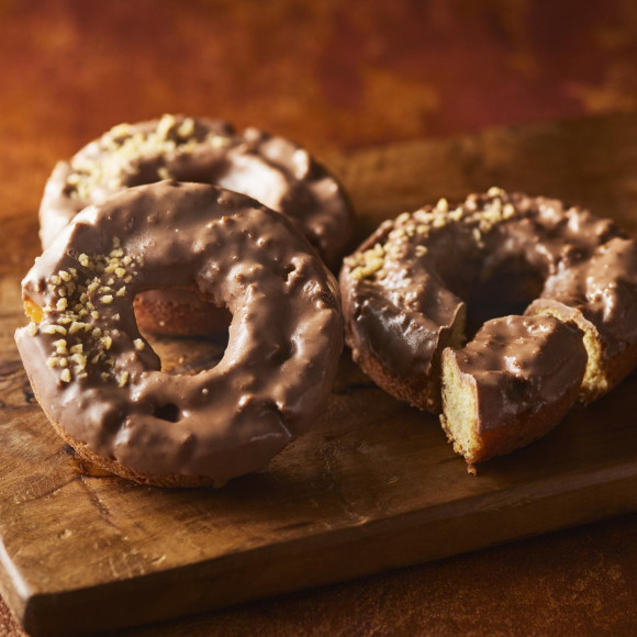 9月11日から新発売‼　【和栗のチョコオールドファッション】