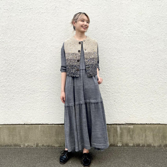 玉手箱かぎ針ビーズ刺繍のベスト