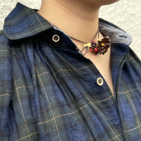 ふわふわ二重織ガーゼのタックブラウス