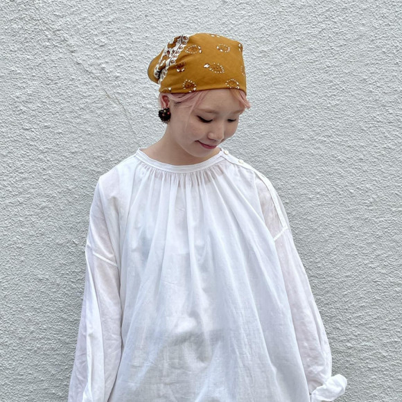 インドカディカットワークのギャザーチュニック