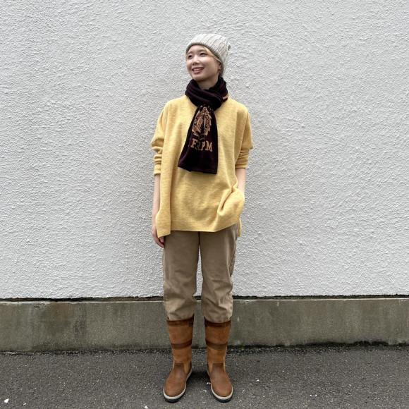 フロート縮絨のビッグスリットTシャツ