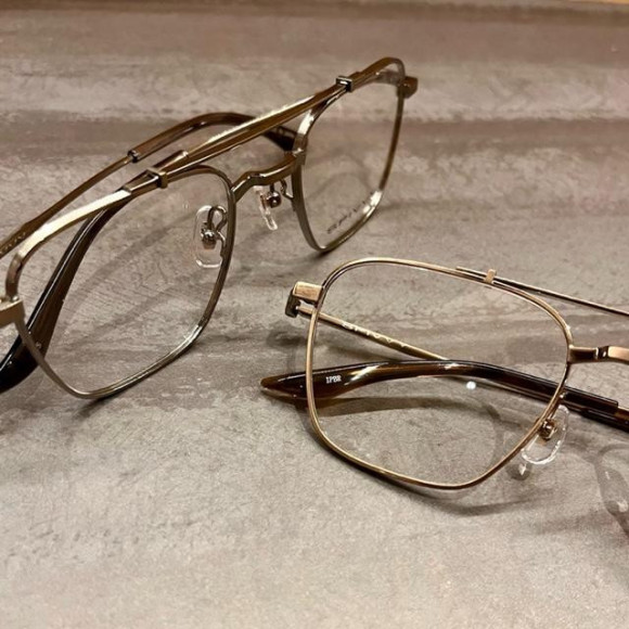 新作ツーブリッジ入荷！