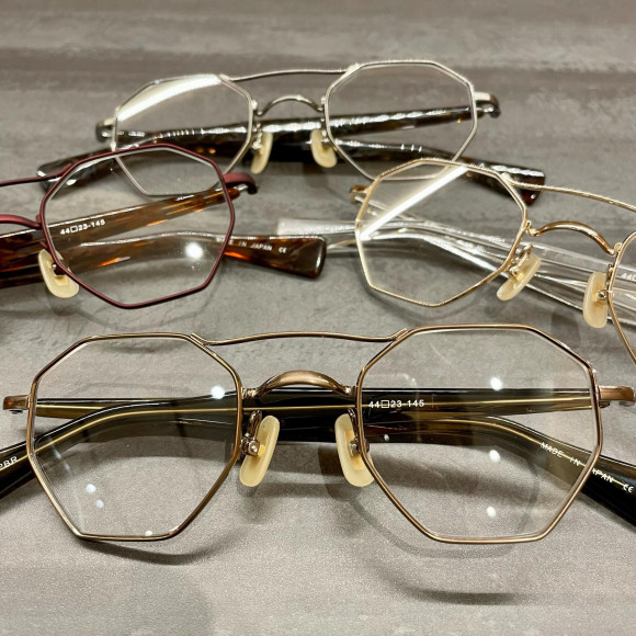 新作フレームが入荷いたしました！