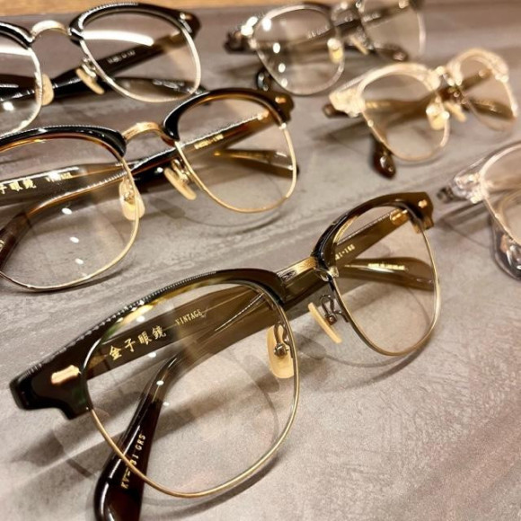 大きめサーモントフレーム再入荷！