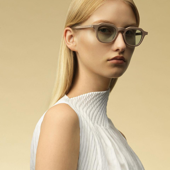 ISSEY MIYAKE WOOD シリーズ