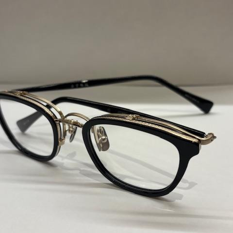 【単式跳ね上げ】人気のウェリントン型が入荷しました！