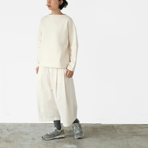 【PARCO ONLINE STORE】tops 「sweat」 アイボリー / HAU