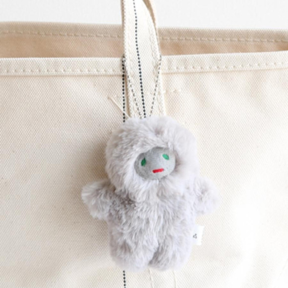 【PARCO ONLINE STORE】そぼろのぬいぐるみバッグチャーム イエティ / DO Original