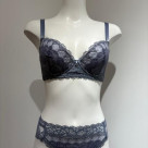 脇肉や背中のお肉をキャッチ！脇高ブラのご紹介♡