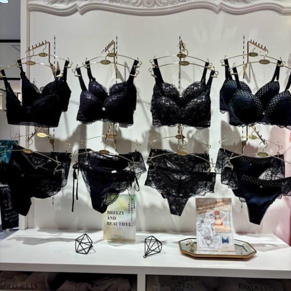 ยิ่งใหญ่ความใช้ง่าย ♪ เสื้อชั้นในสตรีสายสีดำ