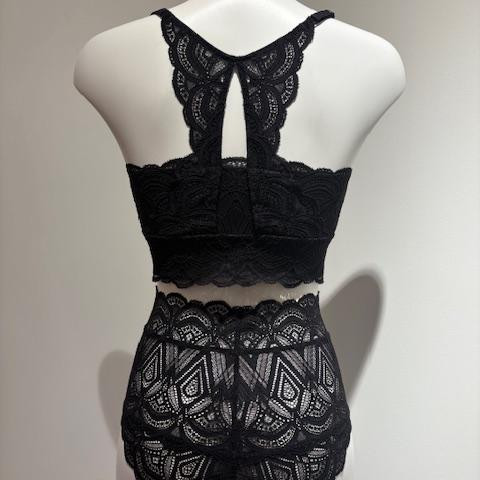 背中魅せノンワイヤーブラが新登場♥