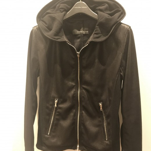 ボリュームネックパーカー入荷！