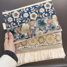 ระเบียงอินเดียการเย็บปักถักร้อยเข็มนาฬิกาแม่บ้าน