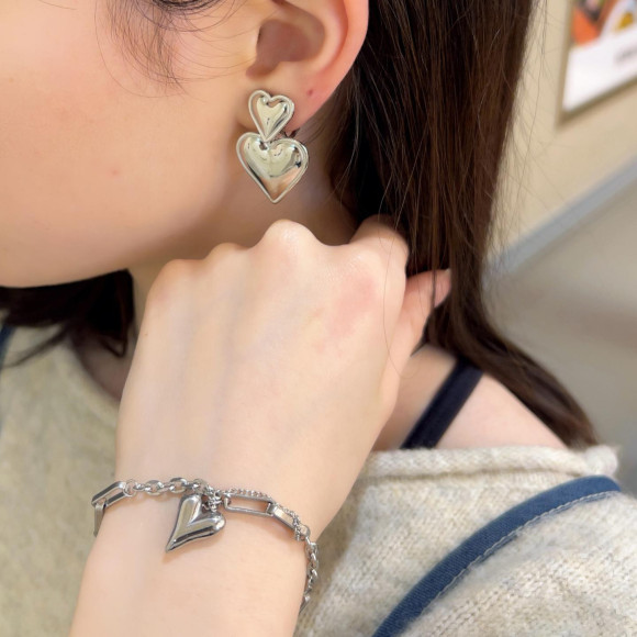 錆びないサージカルステンレスのアクセサリー ＊ 期間限定