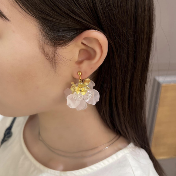 Frifly petal design * Recommended for occasions * Limited time