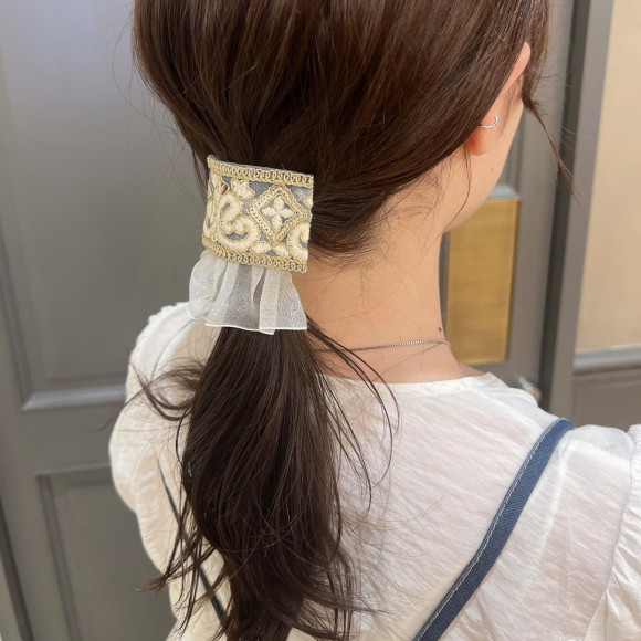 輪ゴムに通すだけ ⭐︎ インド刺繍ポニーフック