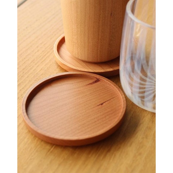 無垢材使用の贅沢な木製コースター「Coaster Round」