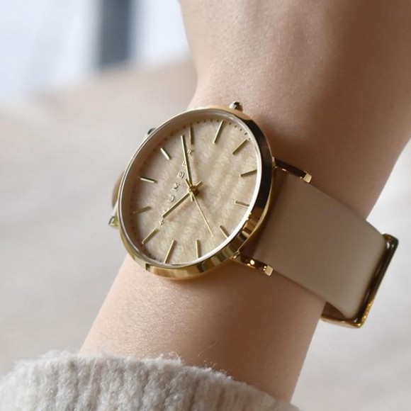 フェミニンな木製腕時計「WATCH 1100(ヨーロピアンメープル)」