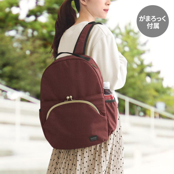 Lightweight and water-repellent material makes this backpack very useful for daily use.♪