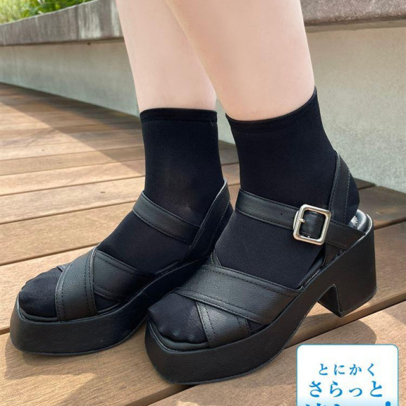 夏でも快適な足元に！とにかくさらっと涼しいソックス♪