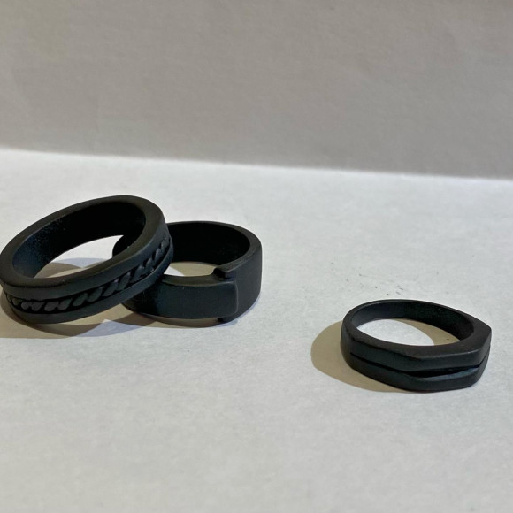 ブラックアクセ入荷しましたーっ！(´∀｀*)