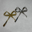 リボンブローチ