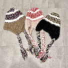 紐付き　耳当てニット帽